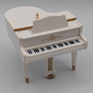 Hallmark Keepsake Hark, The Herald Angels Sing! 2017 Piano Ornament Magic Sound